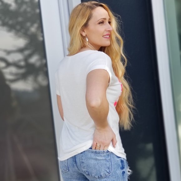 CASUAL DOLLZ Look Pretty Play Hard Graphic Top - Picture 4 of 4